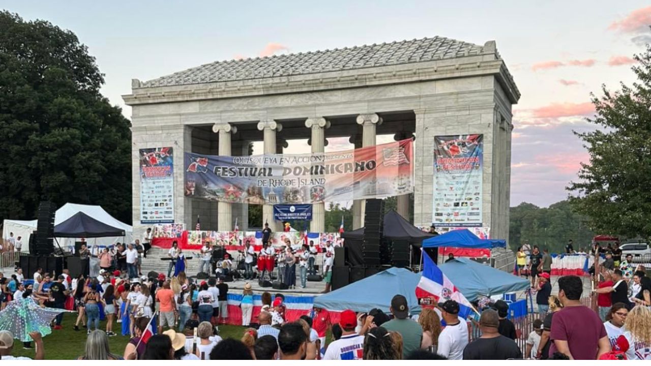 The Dominican Parade of Rhode Island 🇩🇴 Dominican Festivals